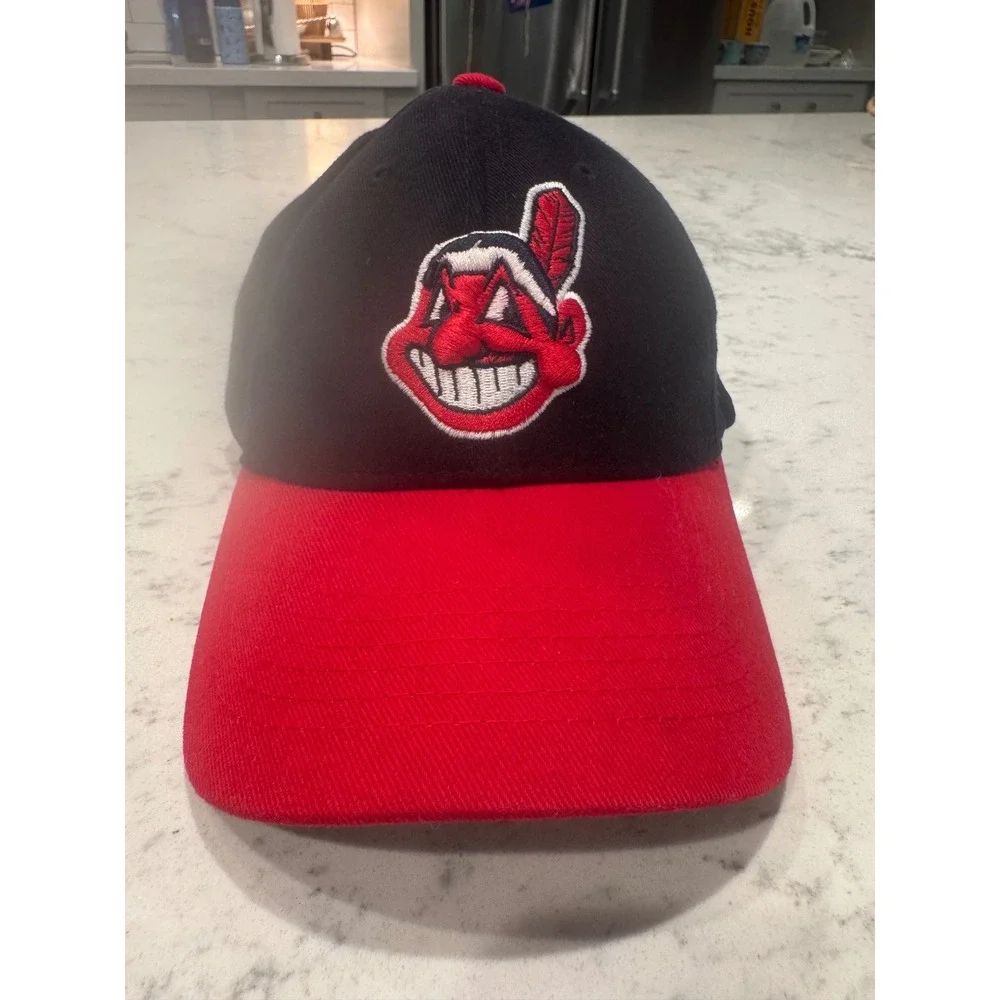Vintage Cleveland Indians Hat Twins Enterprise Chief Wahoo MLB Navy Red Cap OSFA